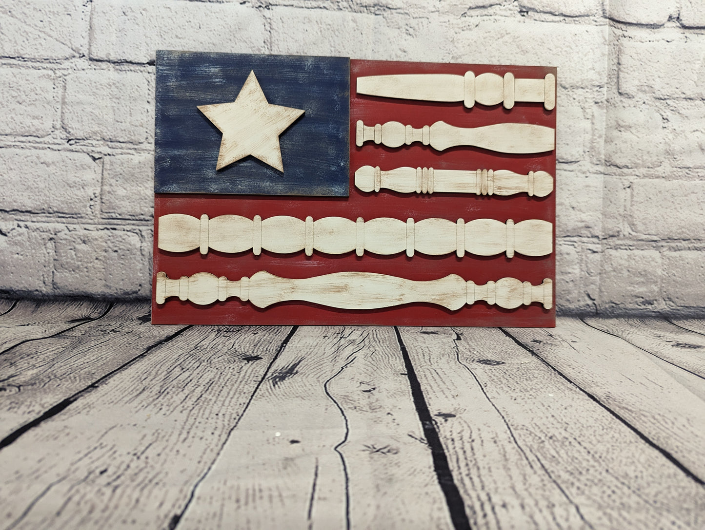 Spindle Flag Shelf Sitter