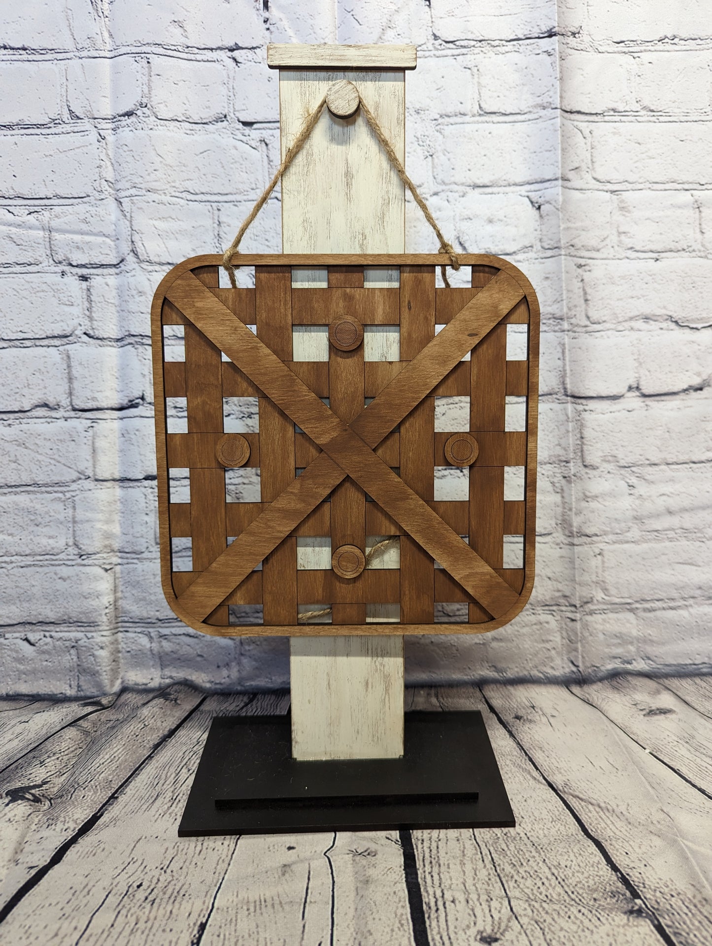 Small Tobacco Basket Hanger