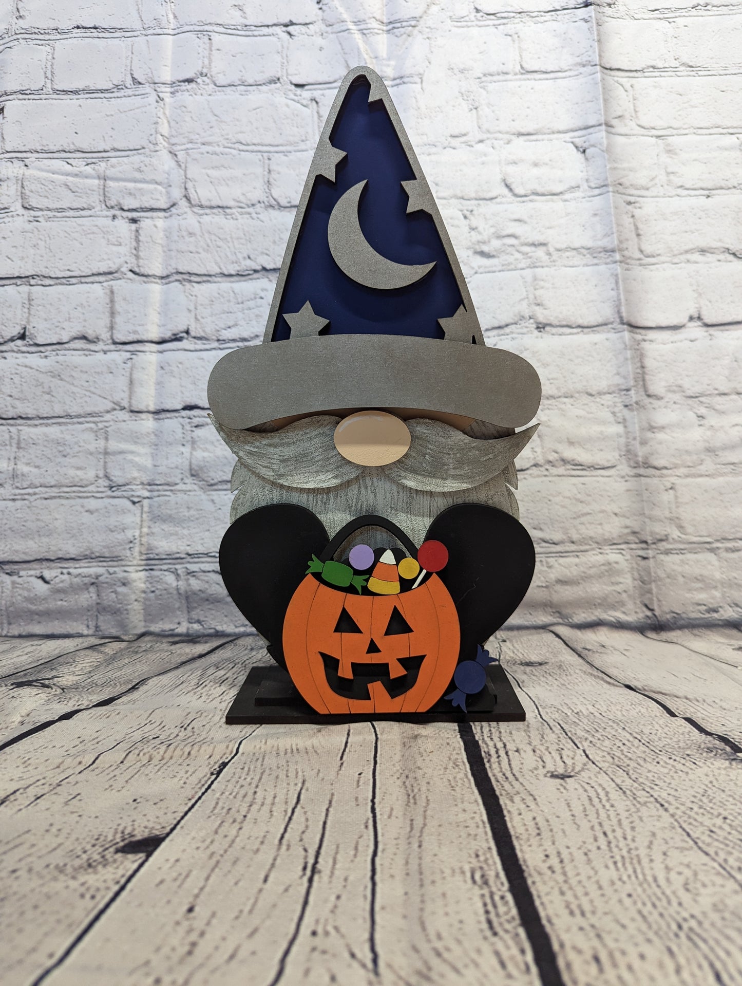 Interchangeable Gnome Shelf Sitter